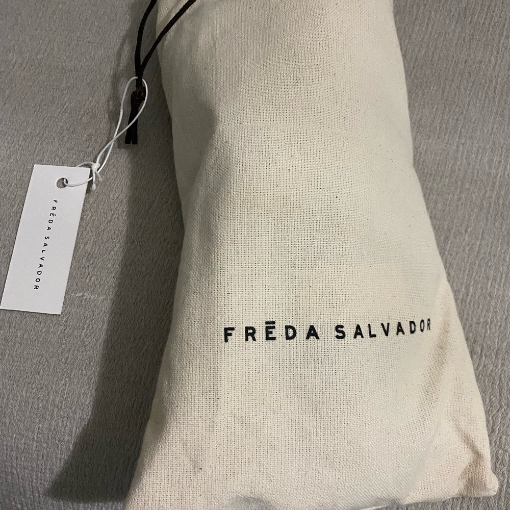 Freda Salvador Womens Slippers